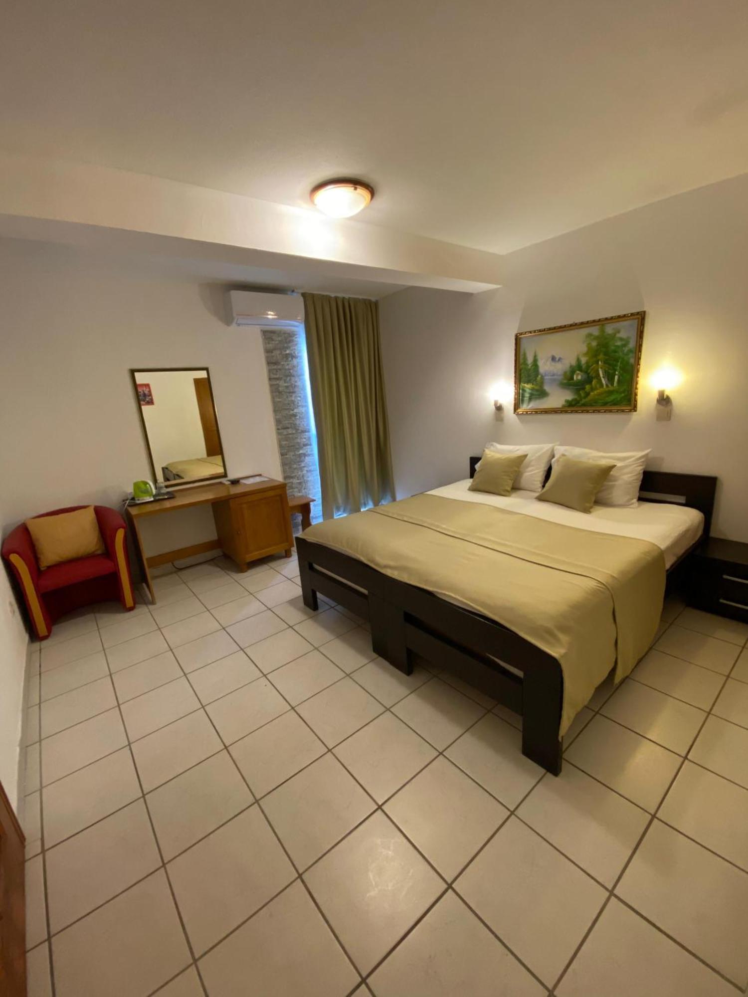 Hotel New Kuc By Marvel Budua