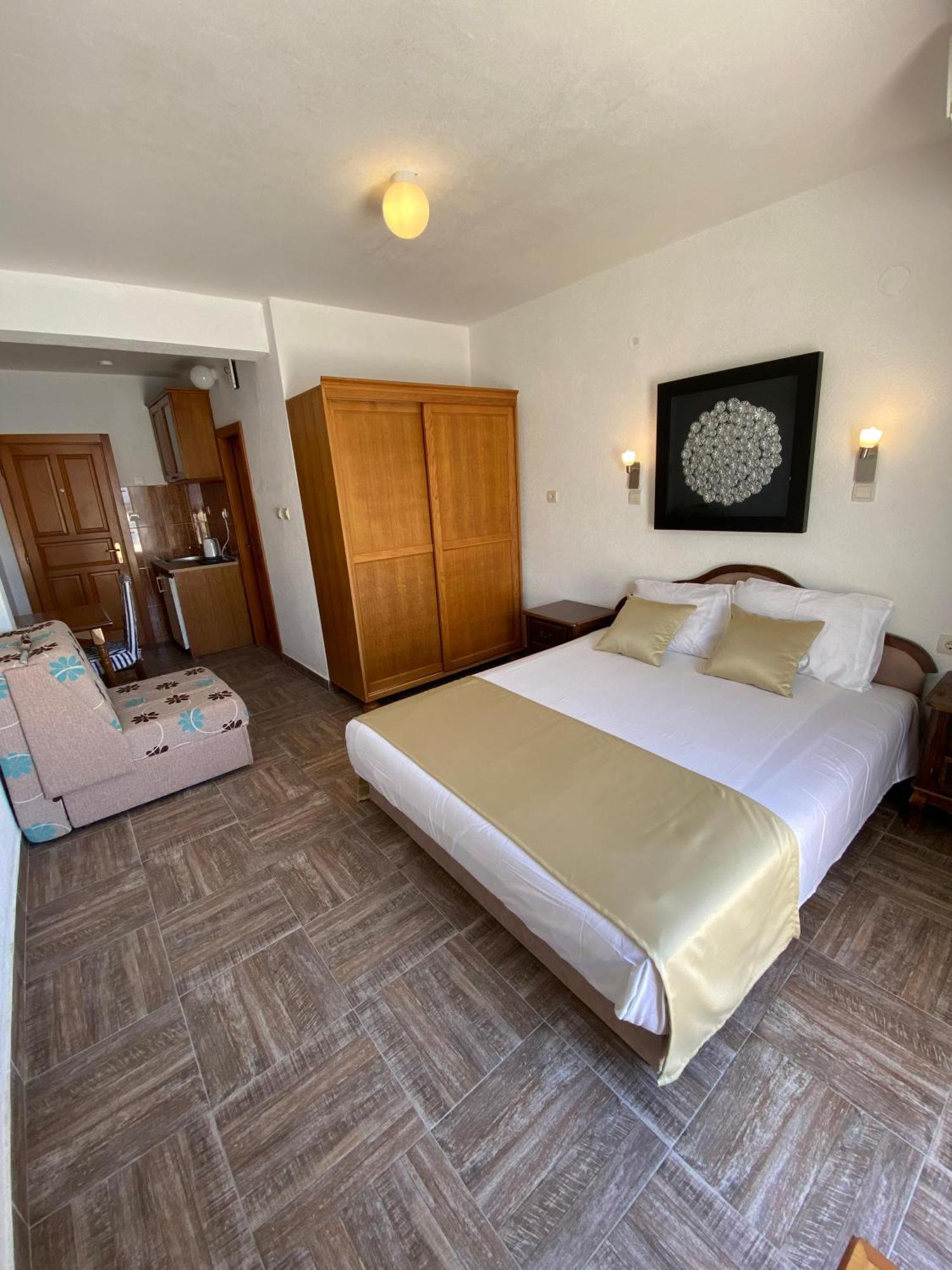 Hotel New Kuc By Marvel Budua